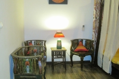 18.MasterRoom-Seating